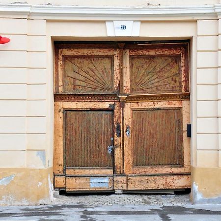 Ronis Apartments Sibiu Exterior photo