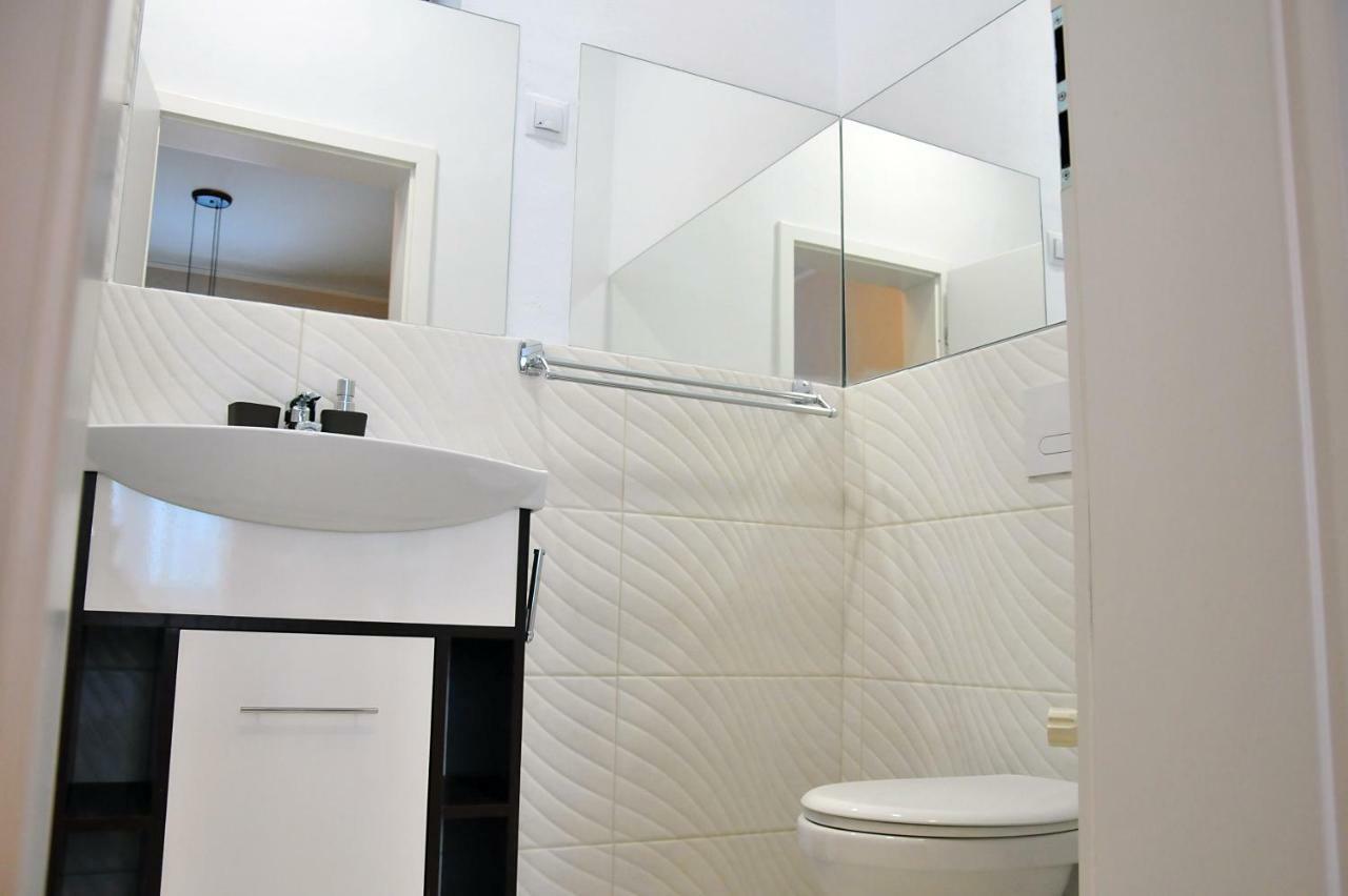 Ronis Apartments Sibiu Exterior photo